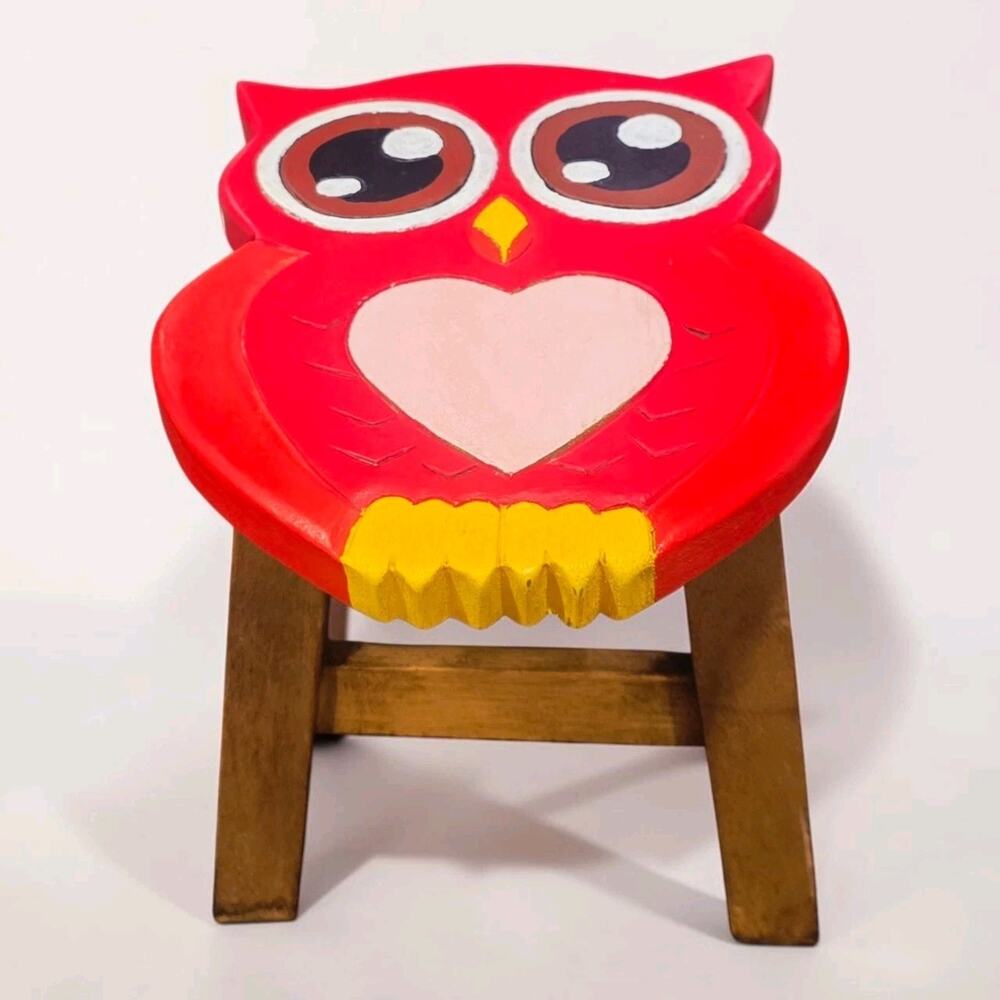 SiamMandalay Hand-Carved Solid Wood Owl Step Stool / Child’s Chair (9.75" Tall)